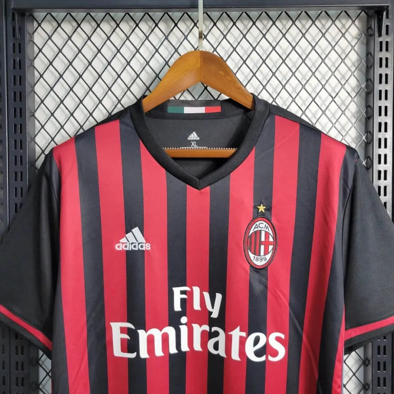 Camisa AC Milan Home Retrô 2016/17 - Torcedor Masculina - Camisa de Time Oficial - Buyit