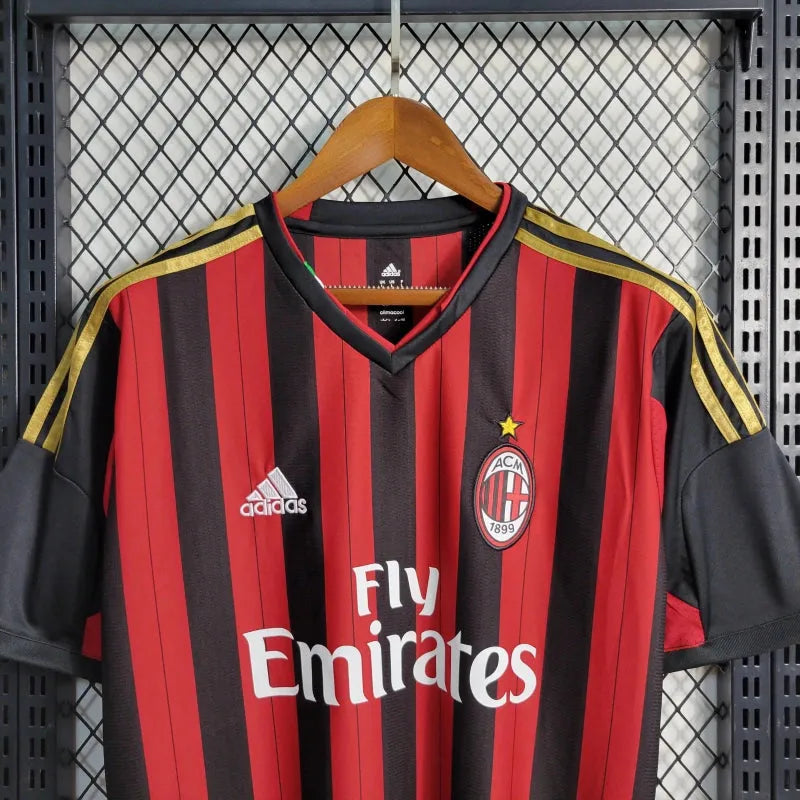 Camisa AC Milan Retrô 2013/14 - Torcedor Masculina - Camisa de Time Oficial - Buyit