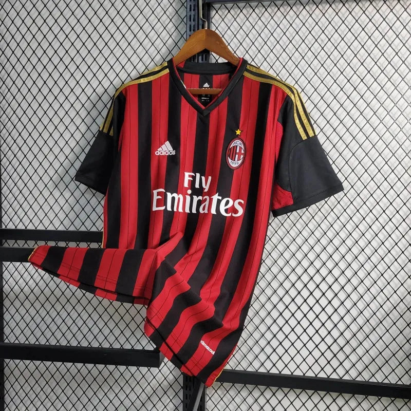 Camisa AC Milan Retrô 2013/14 - Torcedor Masculina - Camisa de Time Oficial - Buyit