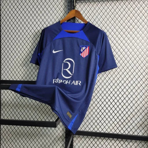 Camisa Atlético de Madrid Treino 23/24- Torcedor Masculina Azul - Camisa de Time Oficial - Buyit