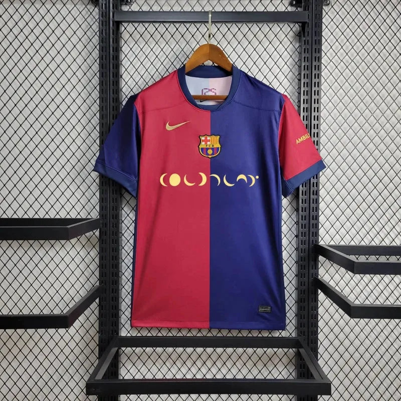 Camisa Barcelona COLDPLAY Home 24/25 - Torcedor Masculina Azul e Vermelha - Camisa de Time Oficial - Buyit