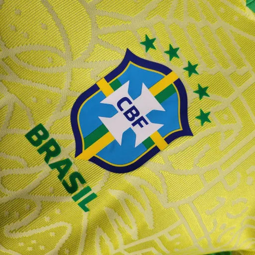 Camisa Brasil Home 24/25 - Jogador Masculina Amarela Escudo no Meio - Camisa de Time Oficial - Buyit