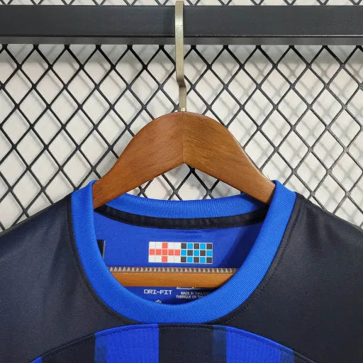 Camisa Inter de Milão Home 23/24 - Torcedor Infantil Azul e Preta - Camisa de Time Oficial - Buyit