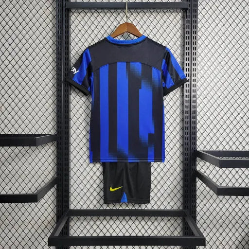 Camisa Inter de Milão Home 23/24 - Torcedor Infantil Azul e Preta - Camisa de Time Oficial - Buyit