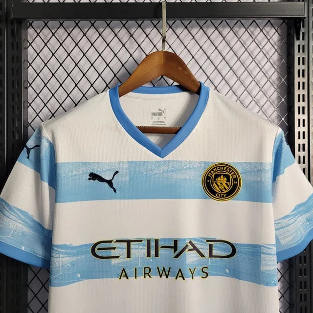 Camisa Manchester City Comemorativa 22/23 - Torcedor Masculina - Camisa de Time Oficial - Buyit