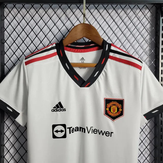 Camisa Manchester United Away 22/23 - Torcedor Feminina Branca - Camisa de Time Oficial - Buyit