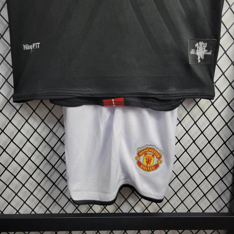 Camisa Manchester United Retrô Away 2007/08 - Torcedor Infantil Preta - Camisa de Time Oficial - Buyit