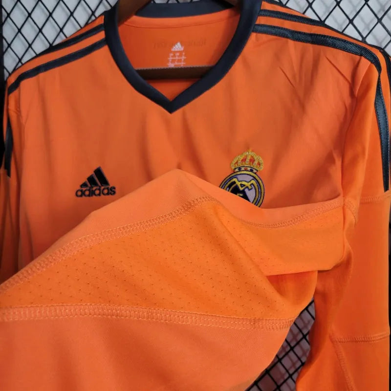 Camisa Real Madrid Away 2 Retrô 2013/14 - Torcedor Masculina Laranja Manga Longa - Camisa de Time Oficial - Buyit