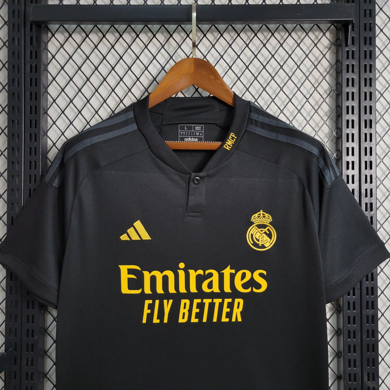 Camisa Real Madrid Away II 23/24 - Torcedor Masculina Preta e Amarela - Camisa de Time Oficial - Buyit