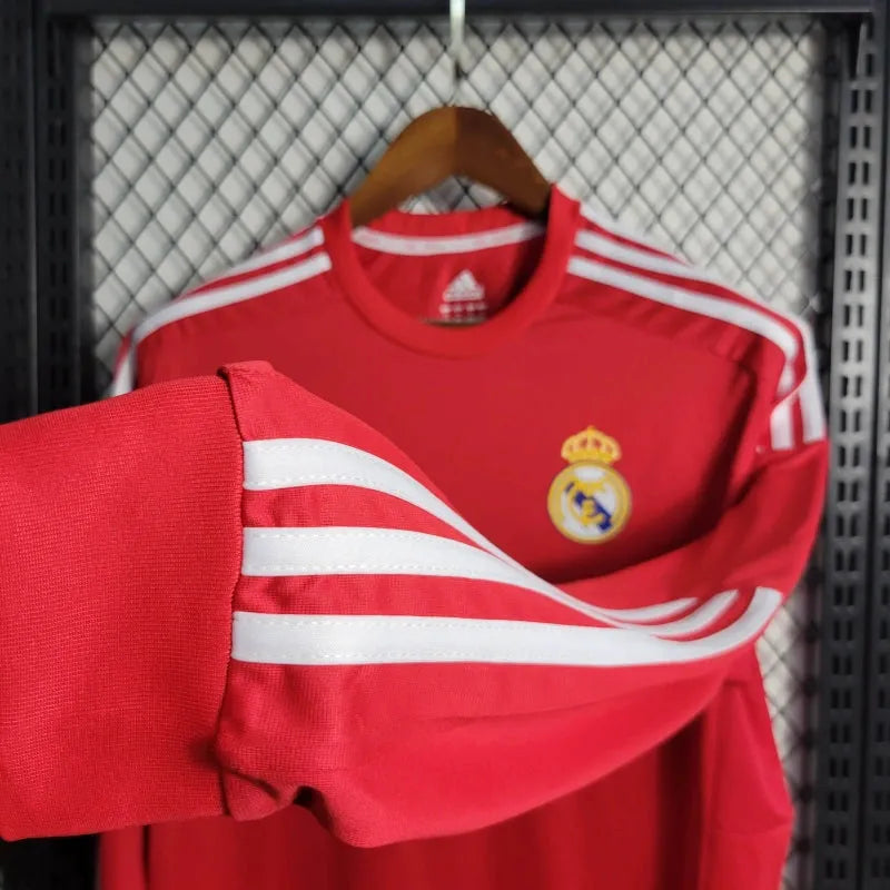 Camisa Real Madrid Away Retrô 2011/12 - Torcedor Masculina Vermelha Manga Longa - Camisa de Time Oficial - Buyit