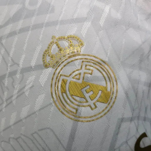 Camisa Real Madrid Edição Especial 23/24 - Jogador Masculina Branca e Dourada - Camisa de Time Oficial - Buyit