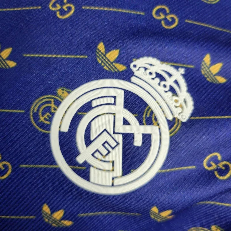 Camisa Real Madrid Edição Especial Gucci 24/25 - Jogador Masculina Roxa - Camisa de Time Oficial - Buyit