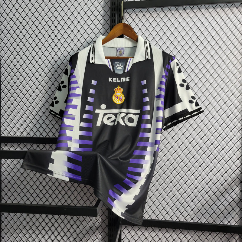 Camisa Real Madrid Retrô Away 1997/98 - Torcedor Masculina Preta, Roxa e Branca - Camisa de Time Oficial - Buyit