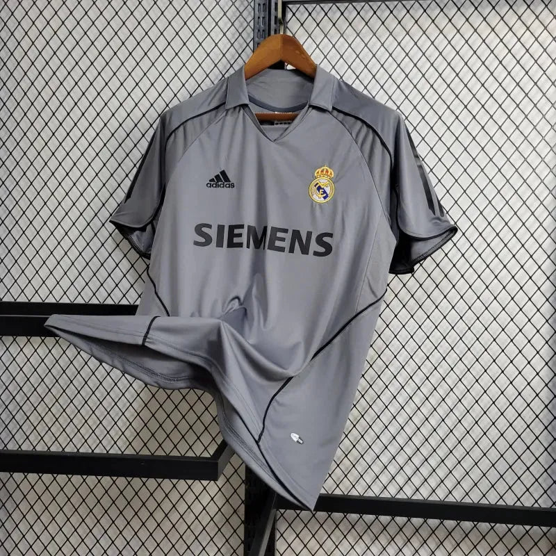 Camisa Real Madrid Retrô Away II 2005/06 - Torcedor Masculina Cinza - Camisa de Time Oficial - Buyit