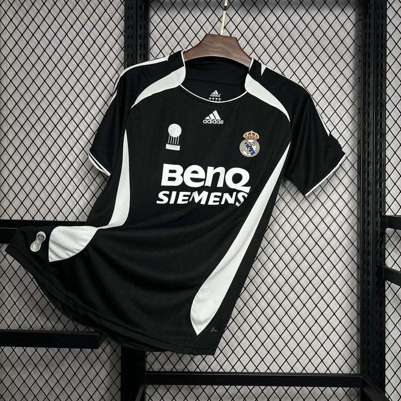 Camisa Real Madrid Retrô Third Away 2006/07 - Torcedor Masculina Preta - Camisa de Time Oficial - Buyit