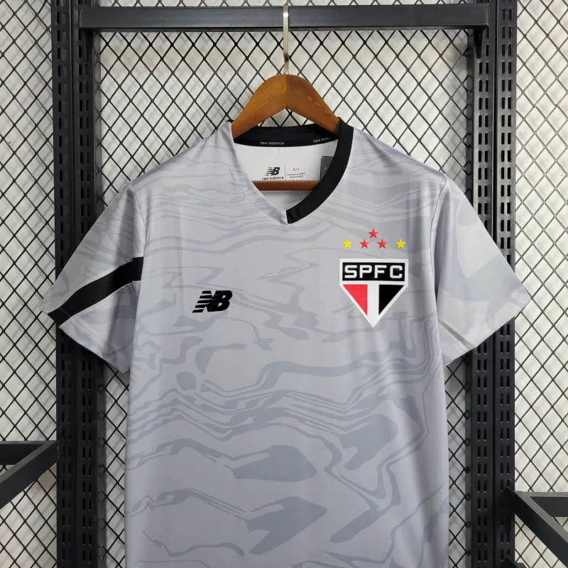 Camisa São Paulo Treino 24/25 - Torcedor Masculina New Balance Cinza - Camisa de Time Oficial - Buyit