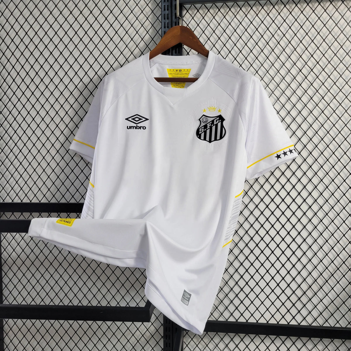 Camisa Santos Home 23/24 - Torcedor Masculina Branca + Logo Blaze - Camisa de Time Oficial - Buyit